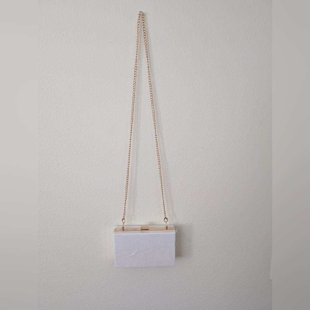 White Hard Shell Purse (7" x 4.5")